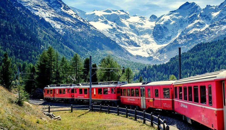 Trenino del Bernina (con guida e pranzo), 25 Ottobre 2021